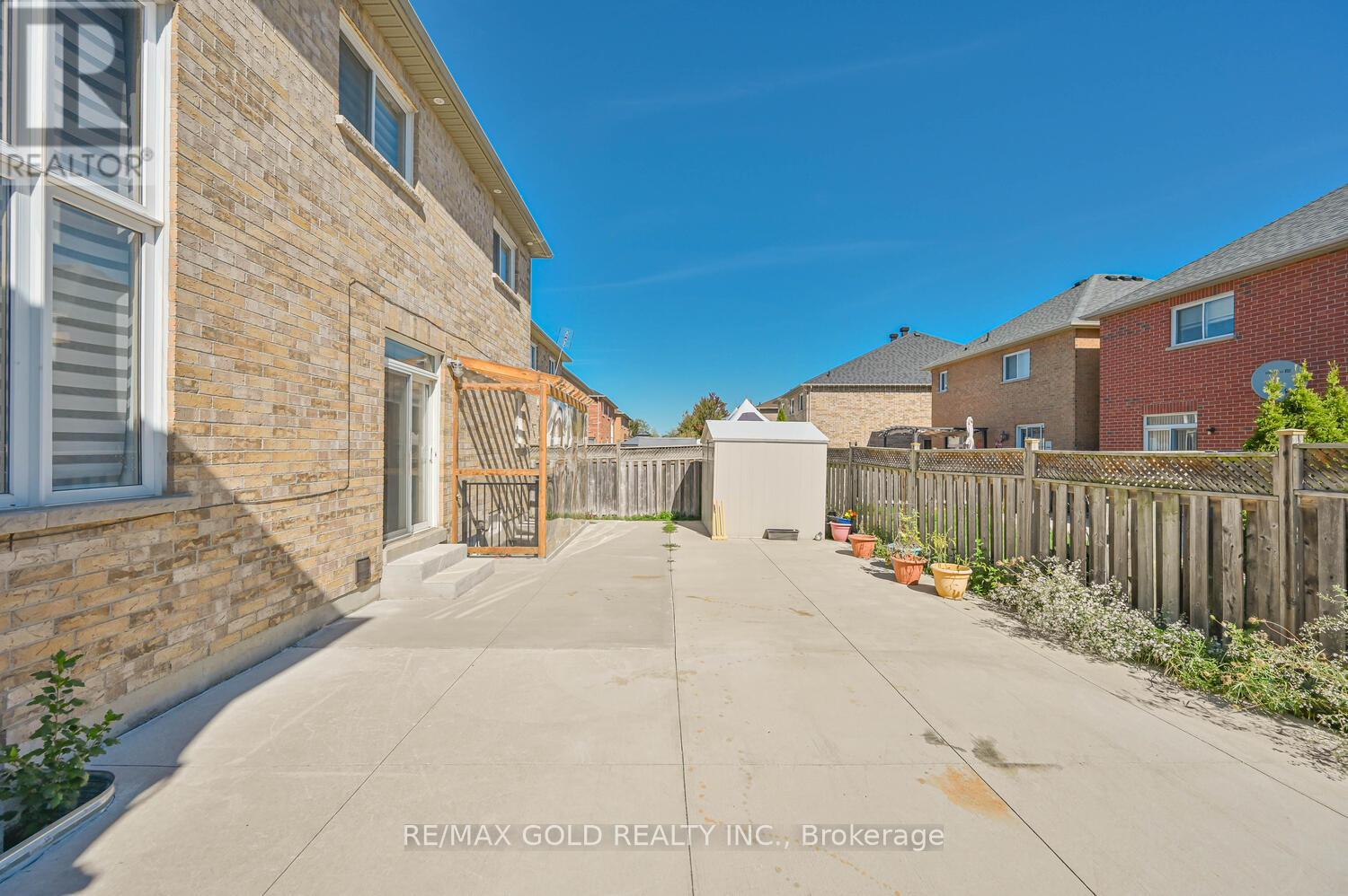 3 Freshspring Drive, Brampton, Ontario  L6R 3H6 - Photo 44 - W12435621