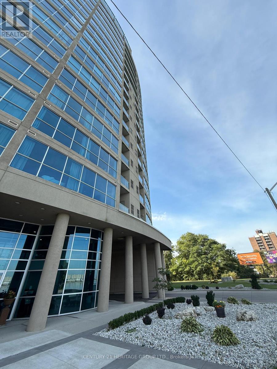 305 - 1225 Riverside Drive W, Windsor, Ontario  N9A 0A2 - Photo 2 - X12437058