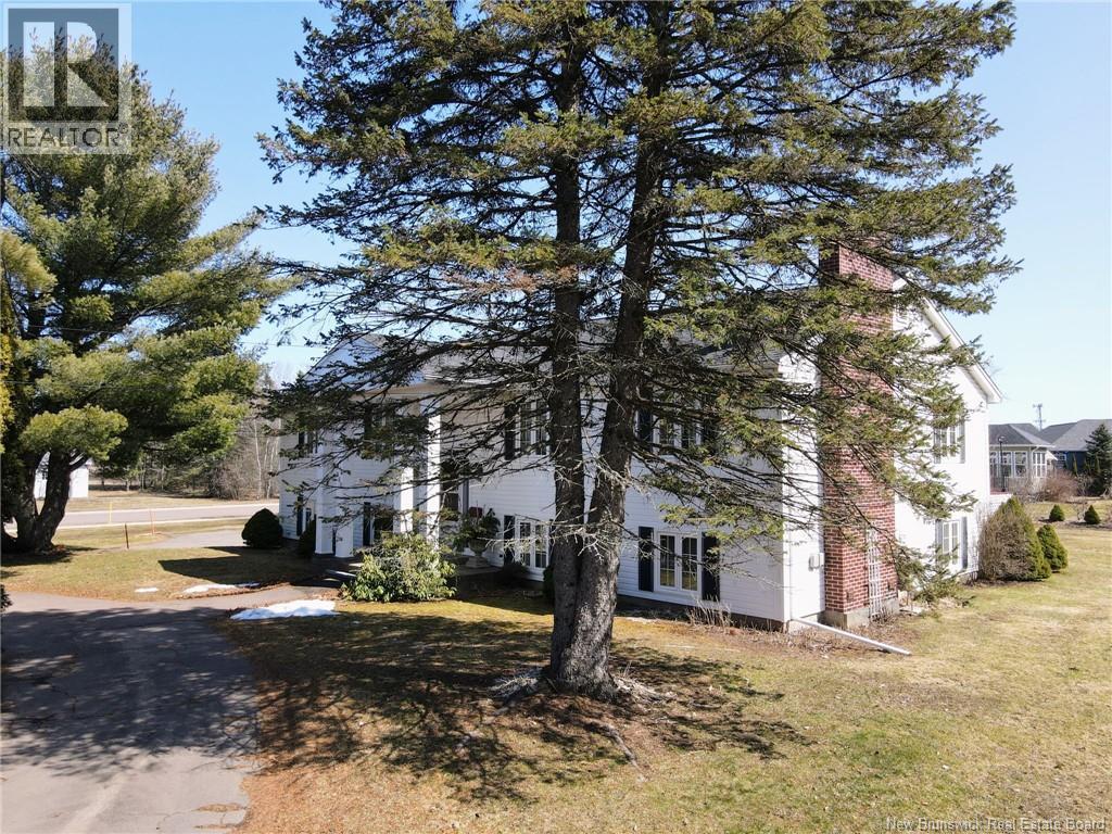 960 Shediac Road, Moncton, New Brunswick  E1A 4X5 - Photo 5 - NB127805