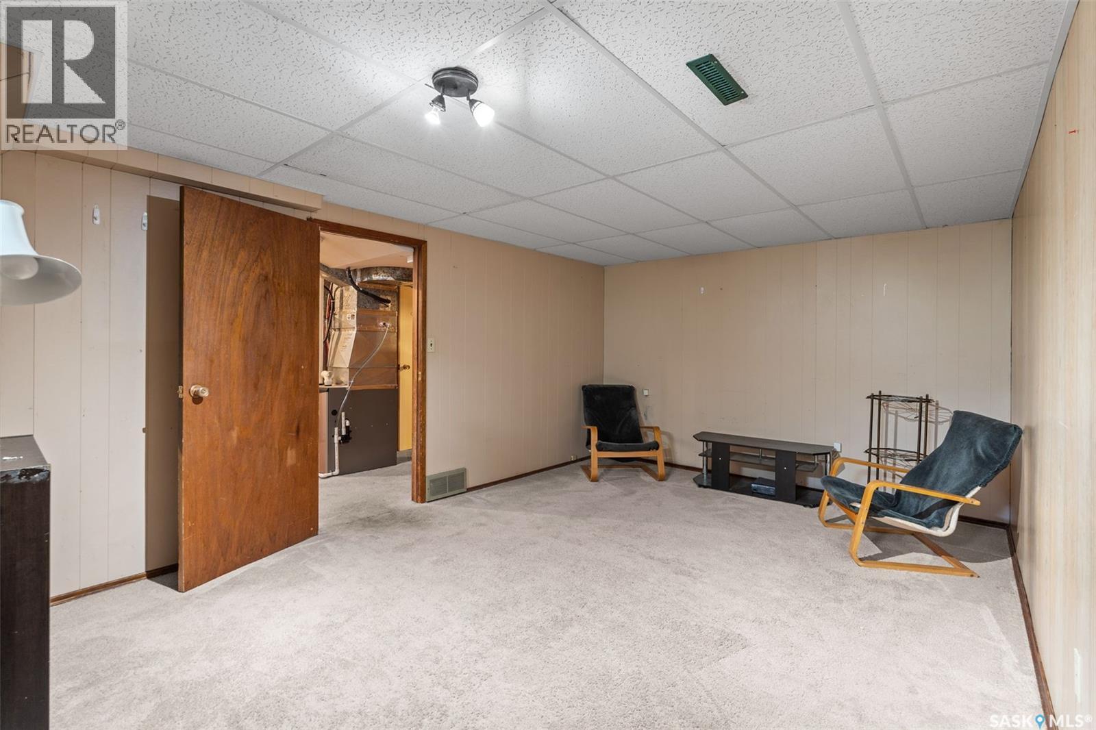 1621 H Avenue N, Saskatoon, Saskatchewan  S7L 2E9 - Photo 18 - SK019599