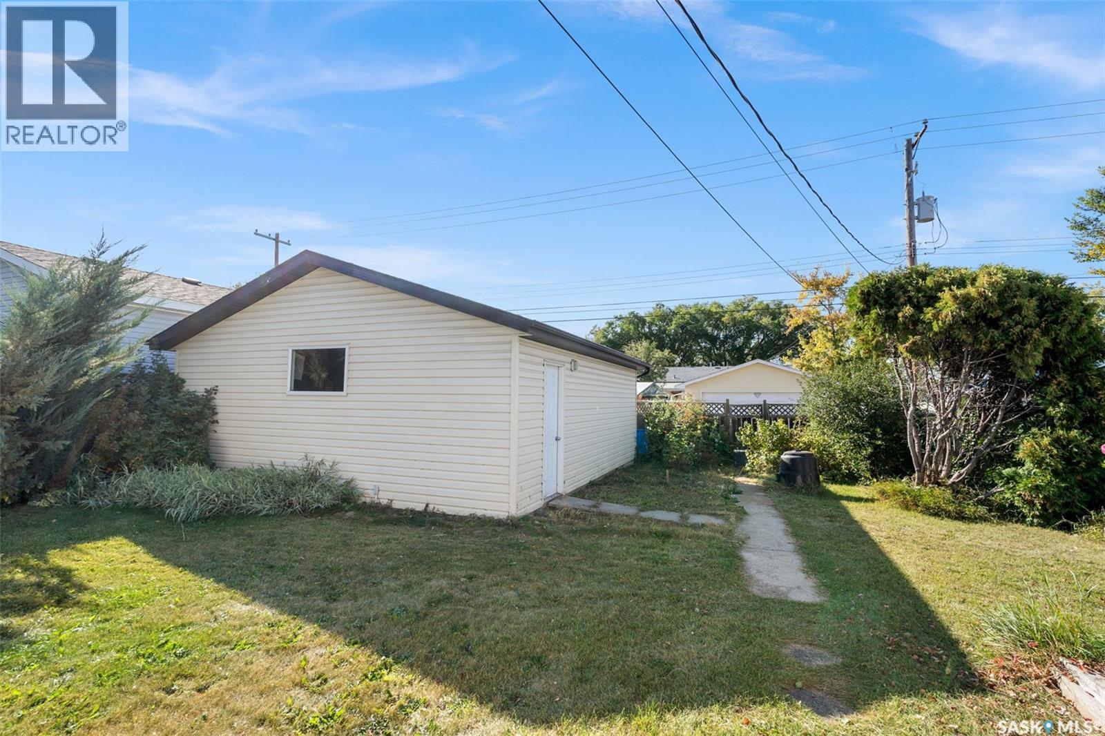 1621 H Avenue N, Saskatoon, Saskatchewan  S7L 2E9 - Photo 30 - SK019599