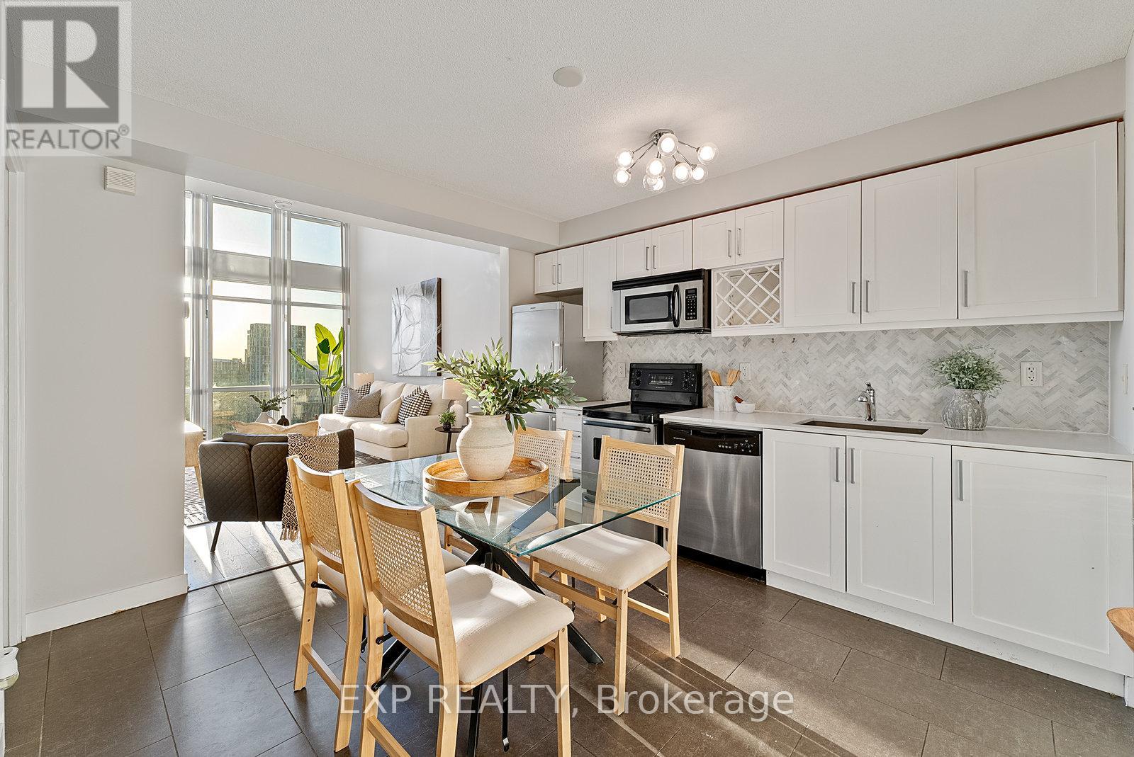 4101 - 15 Fort York Boulevard, Toronto, Ontario  M5V 3Y4 - Photo 2 - C12439434