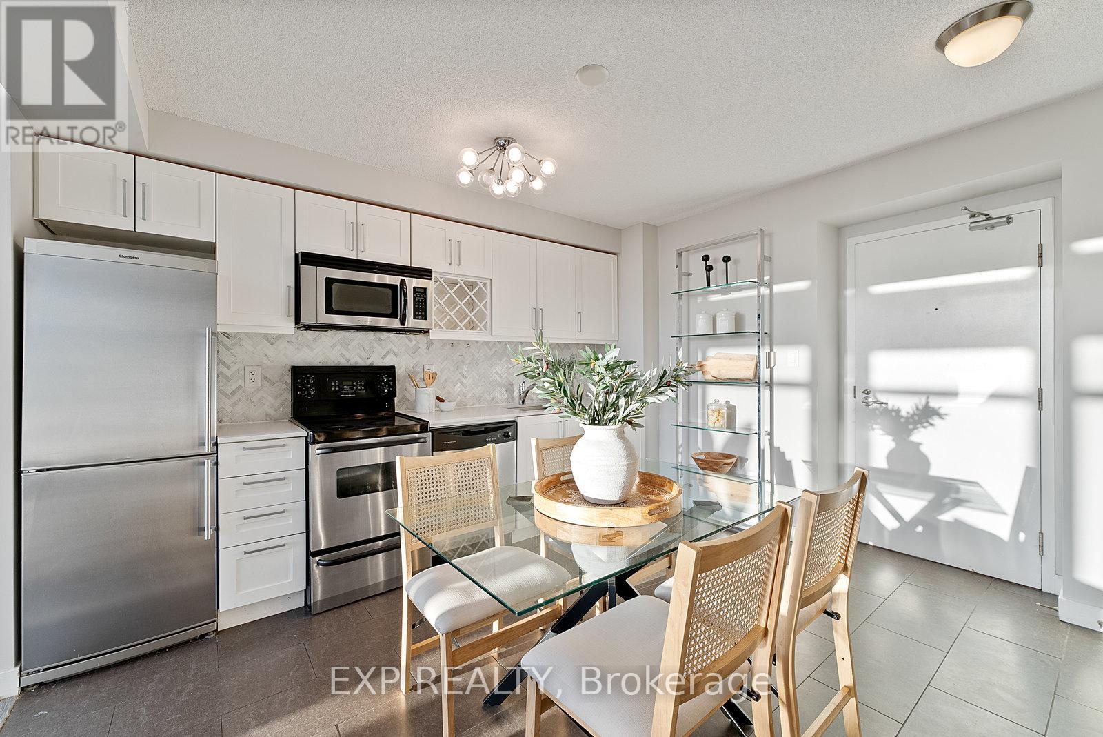 4101 - 15 Fort York Boulevard, Toronto, Ontario  M5V 3Y4 - Photo 4 - C12439434