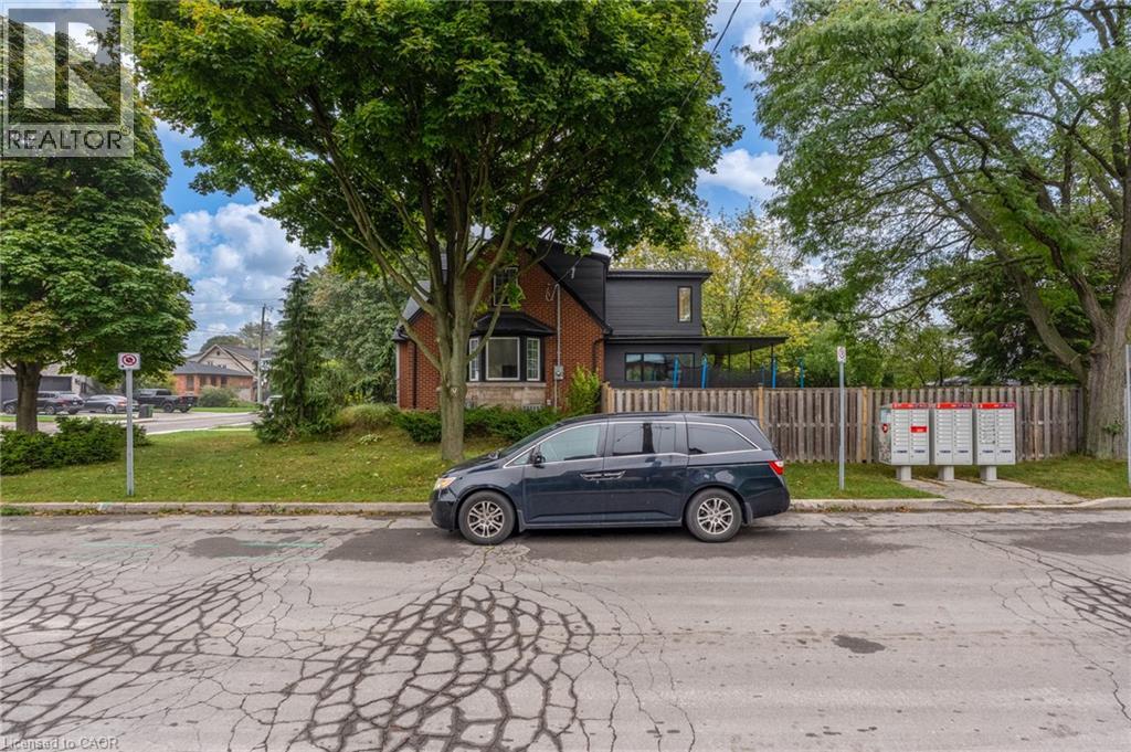 68 Mountain Park Avenue, Hamilton, Ontario  L9A 1A3 - Photo 34 - 40775219
