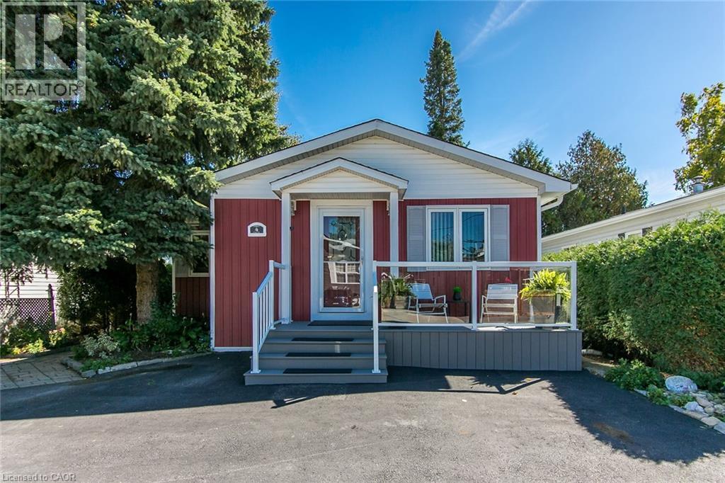4 Elm Street, Puslinch, Ontario  N0B 2J0 - Photo 1 - 40775107
