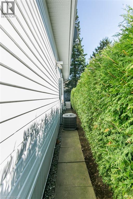 4 Elm Street, Puslinch, Ontario  N0B 2J0 - Photo 40 - 40775107