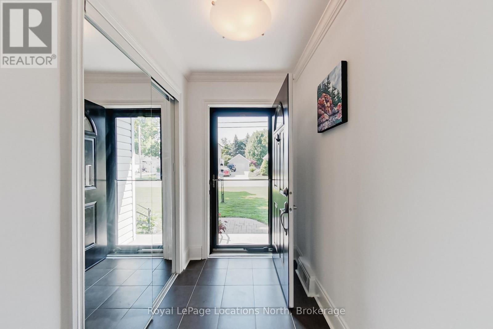 315 Fifth Street, Collingwood, Ontario  L9Y 1X9 - Photo 7 - S12439554