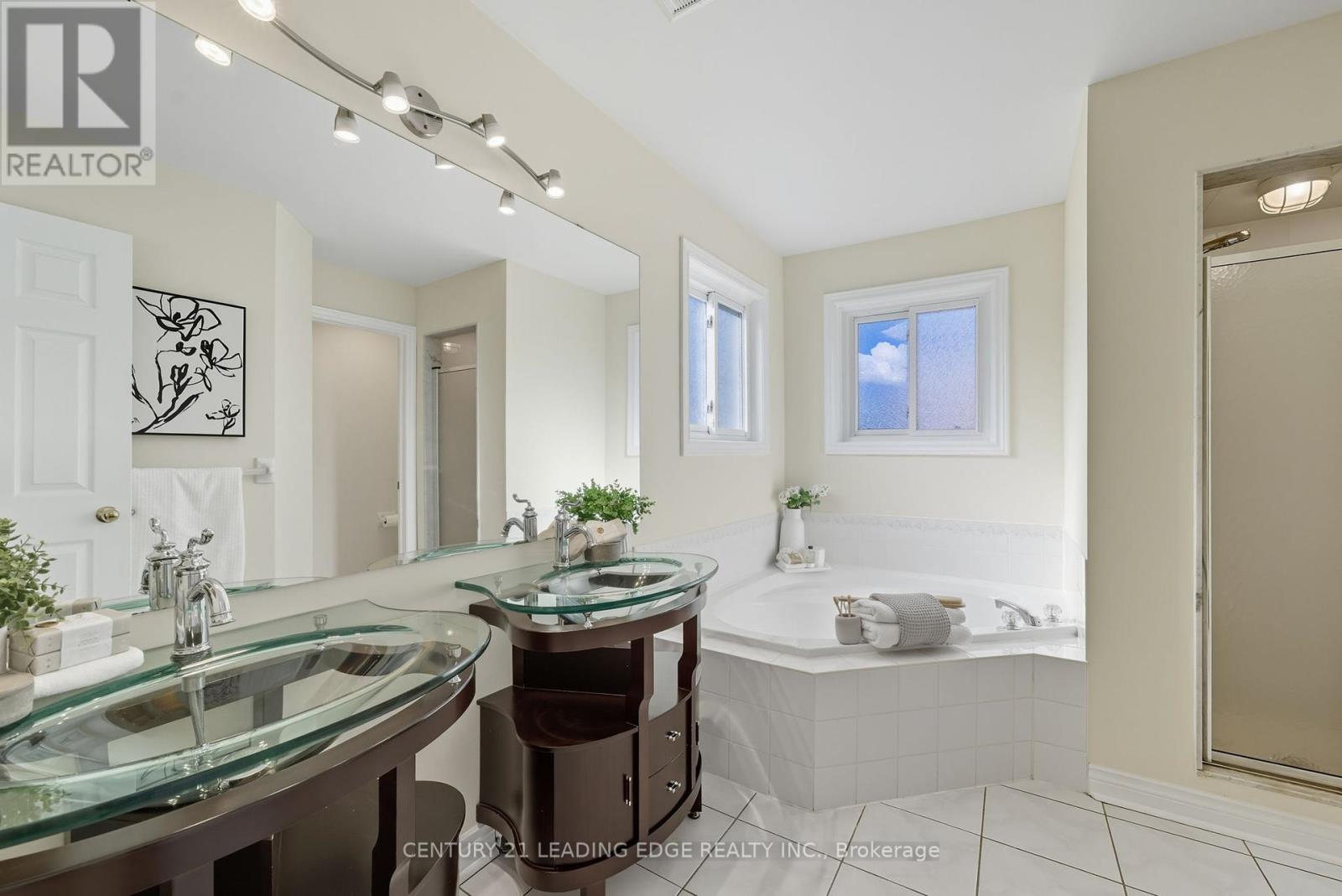 2308 Abbott Crescent, Pickering, Ontario  L1X 2T5 - Photo 18 - E12439413