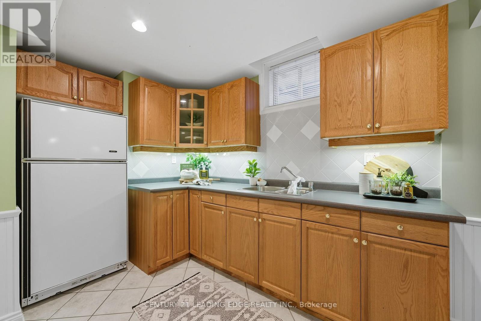 2308 Abbott Crescent, Pickering, Ontario  L1X 2T5 - Photo 40 - E12439413