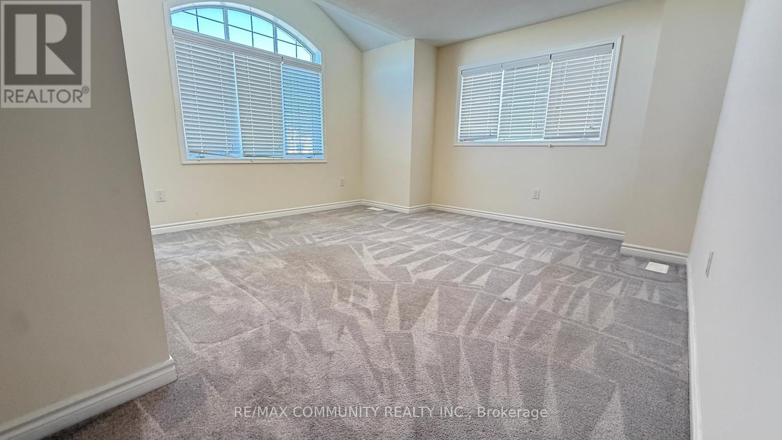 46 Kilmarnock Crescent, Whitby, Ontario  L1P 0E9 - Photo 3 - E12439456