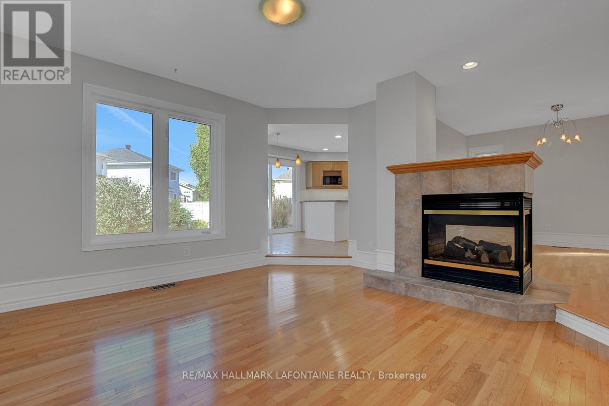 919 Scala Avenue, Ottawa, Ontario  K4A 4M7 - Photo 10 - X12439451