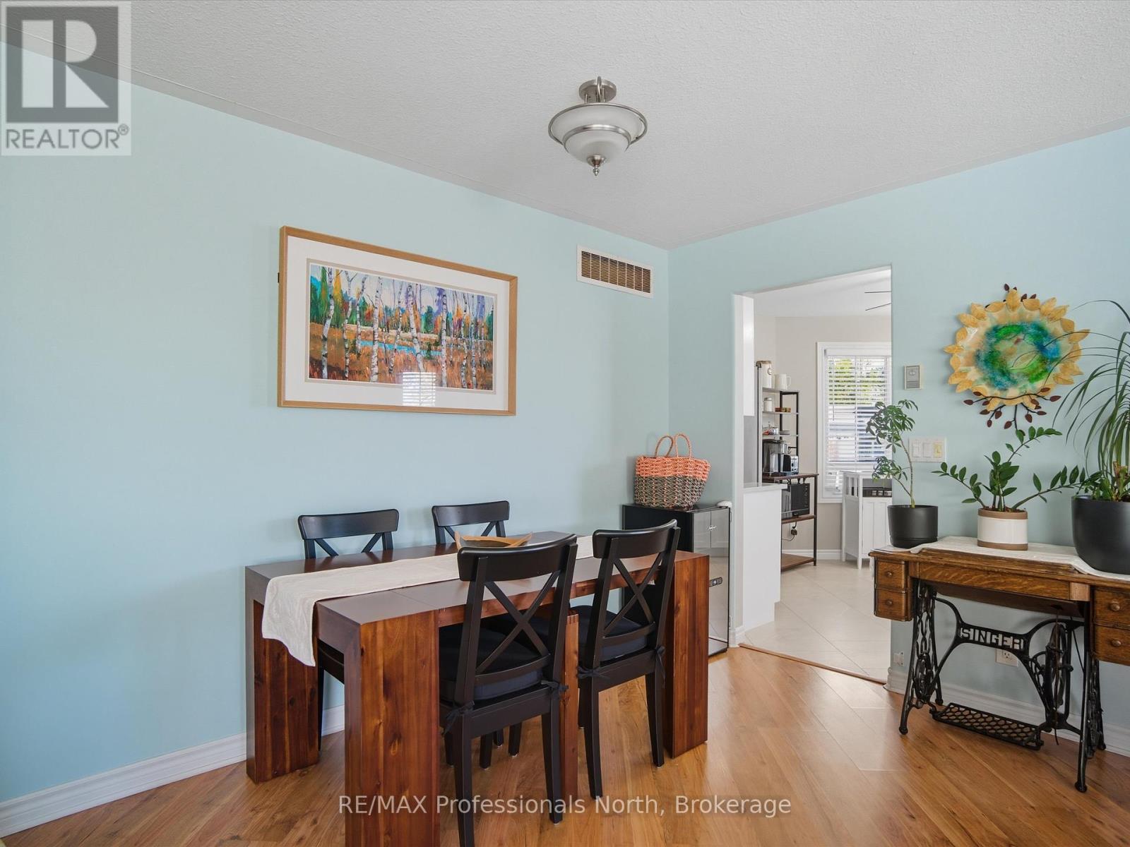 17 Keall Crescent, Bracebridge, Ontario  P1L 1Y4 - Photo 13 - X12439527