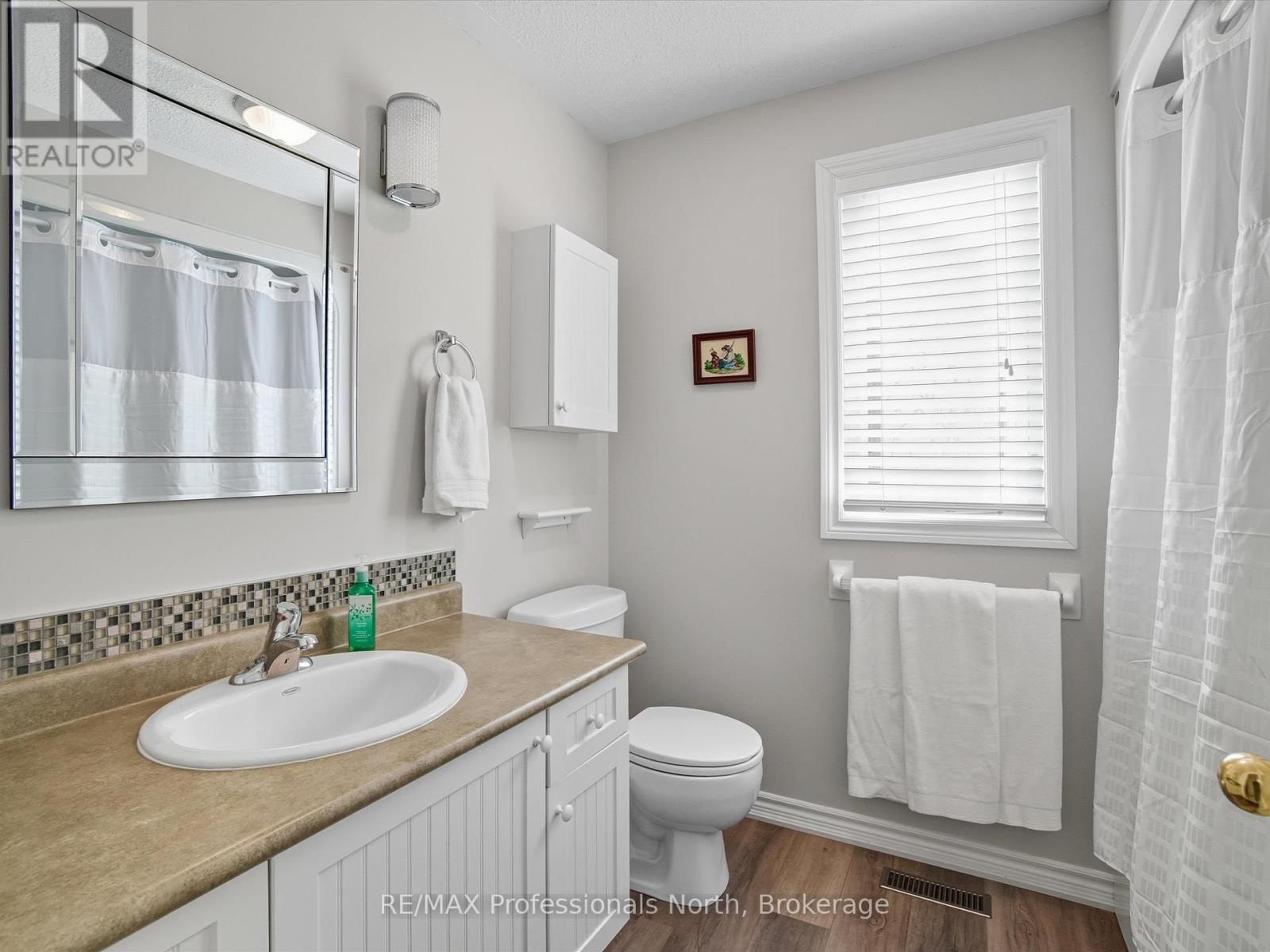 17 Keall Crescent, Bracebridge, Ontario  P1L 1Y4 - Photo 26 - X12439527