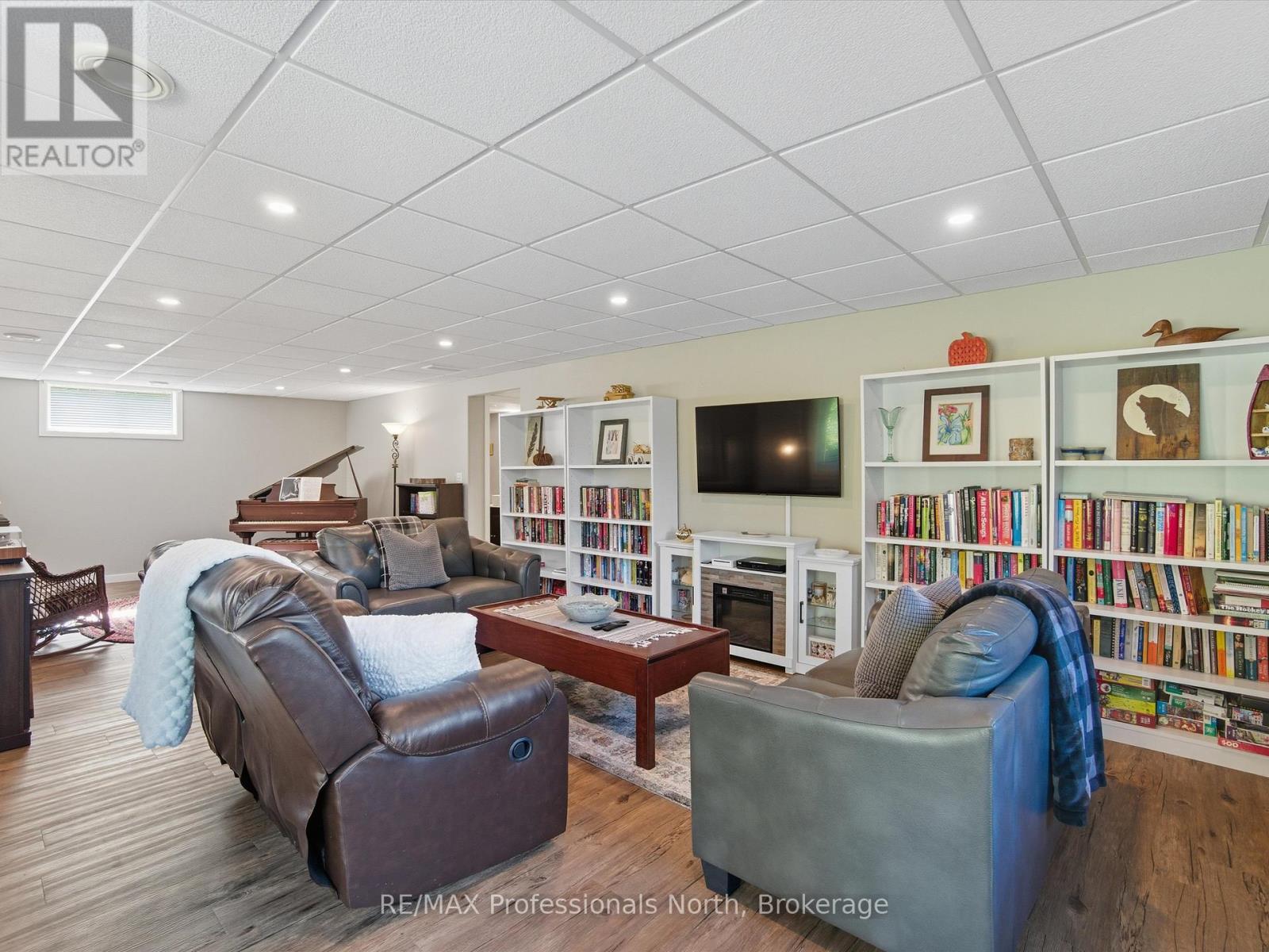 17 Keall Crescent, Bracebridge, Ontario  P1L 1Y4 - Photo 29 - X12439527