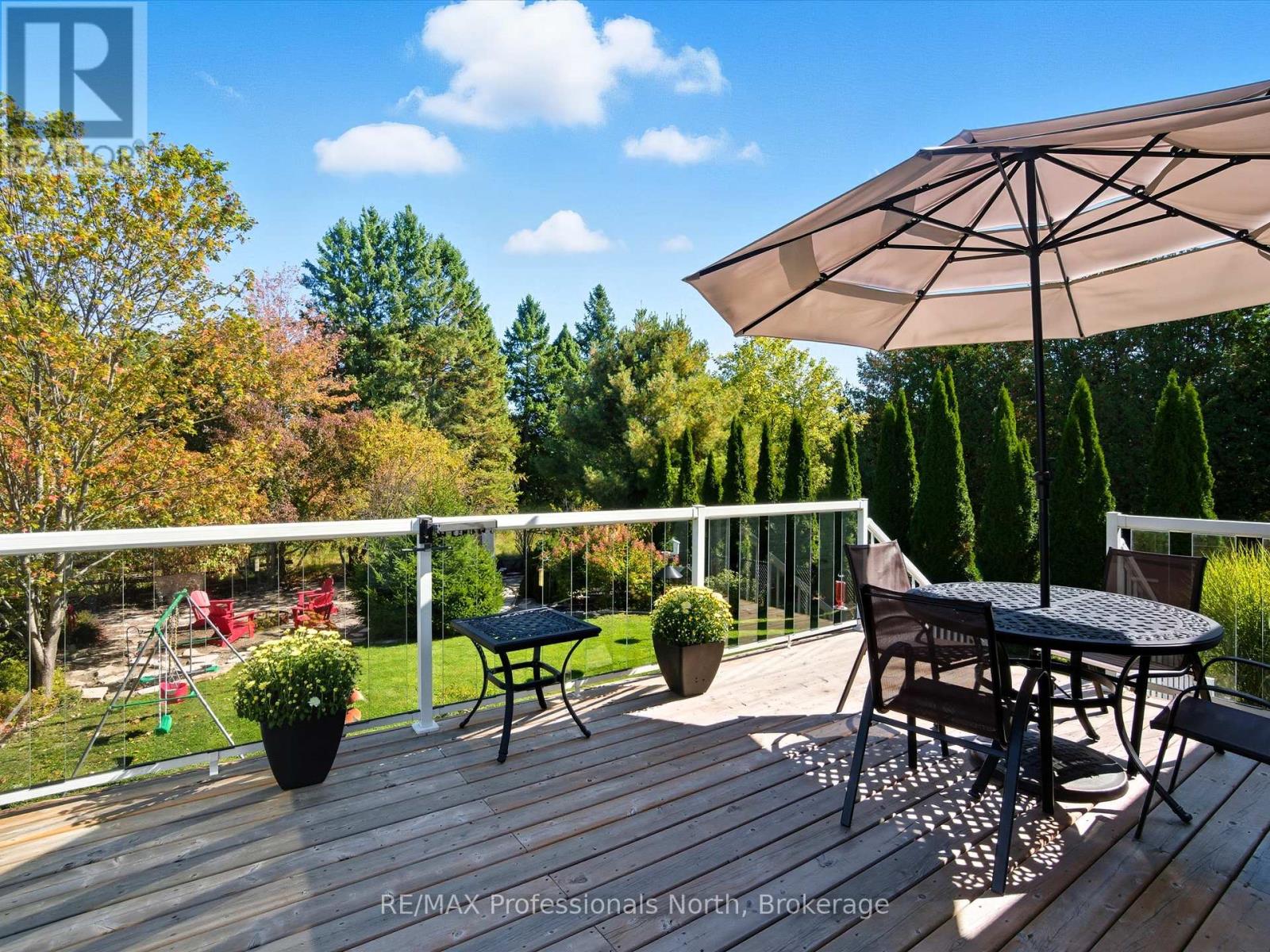 17 Keall Crescent, Bracebridge, Ontario  P1L 1Y4 - Photo 6 - X12439527