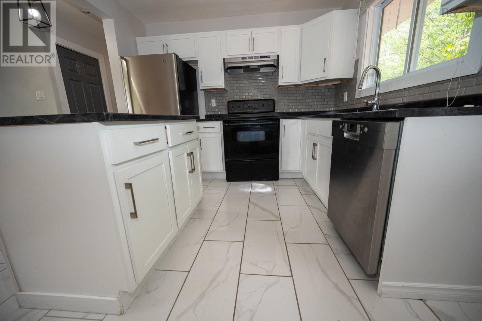 139 Evans Avenue, Halifax, Nova Scotia  B3M 1C8 - Photo 13 - 202521647