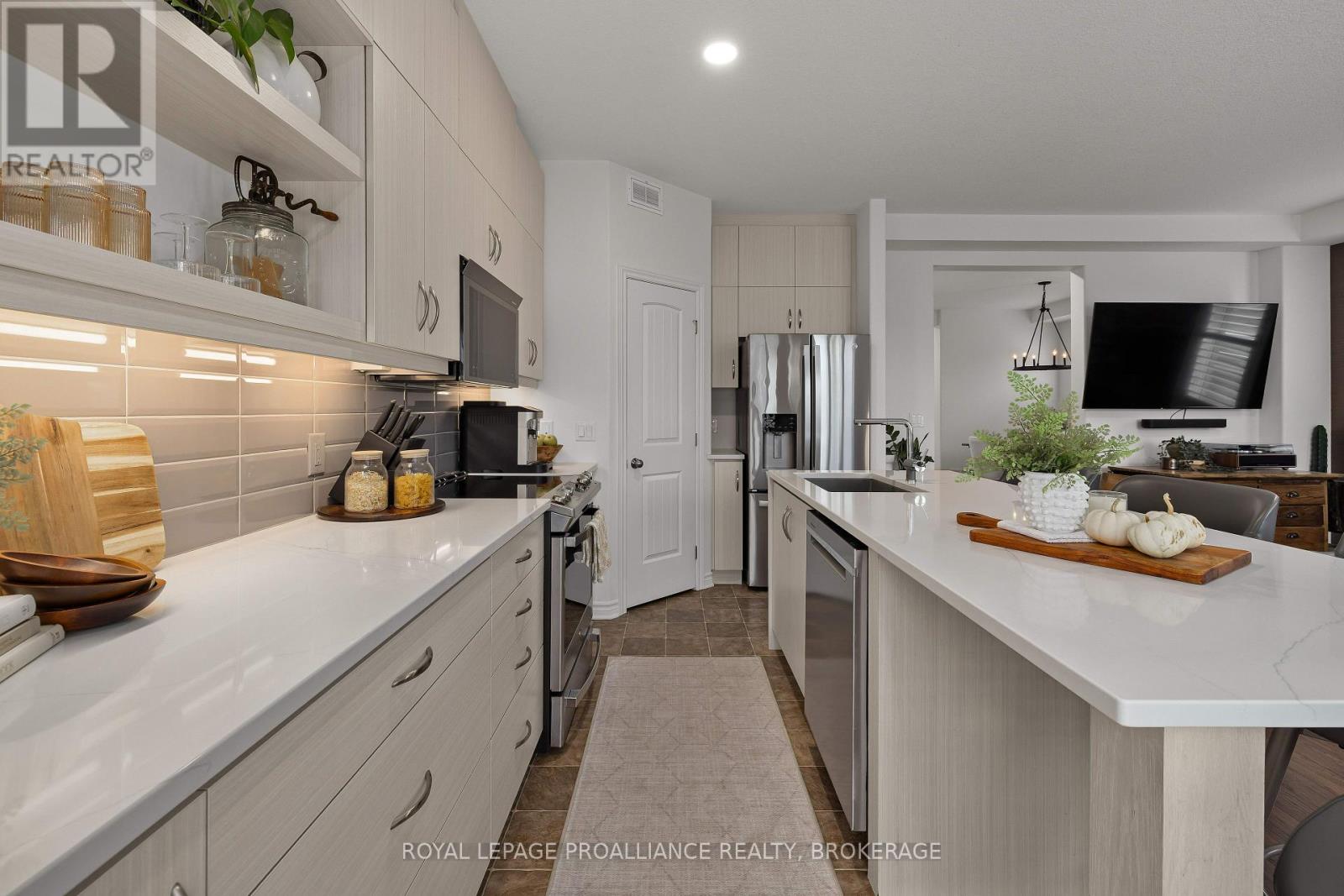 149 Pauline Tom Avenue, Kingston, Ontario  K7K 7J9 - Photo 18 - X12439464