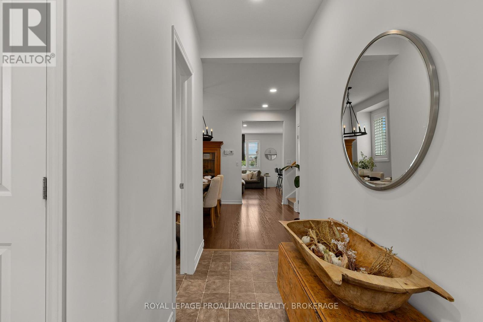 149 Pauline Tom Avenue, Kingston, Ontario  K7K 7J9 - Photo 6 - X12439464