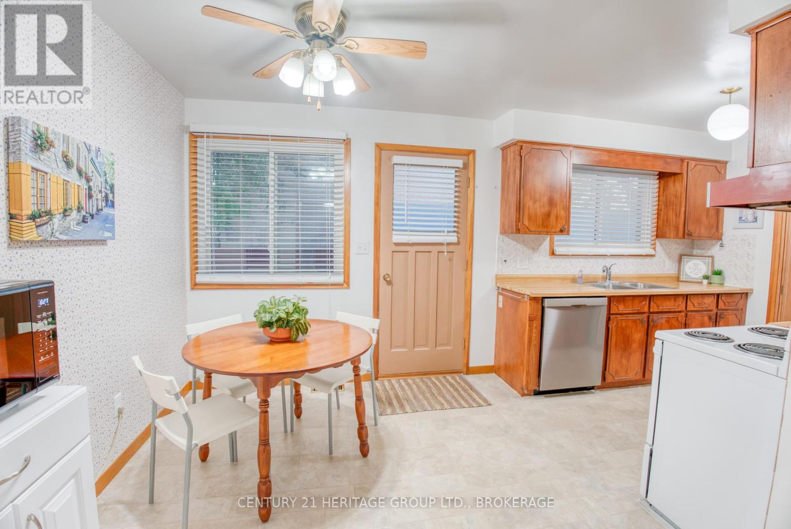 675 Carnaby Street, Kingston, Ontario  K7M 5M8 - Photo 8 - X12439528