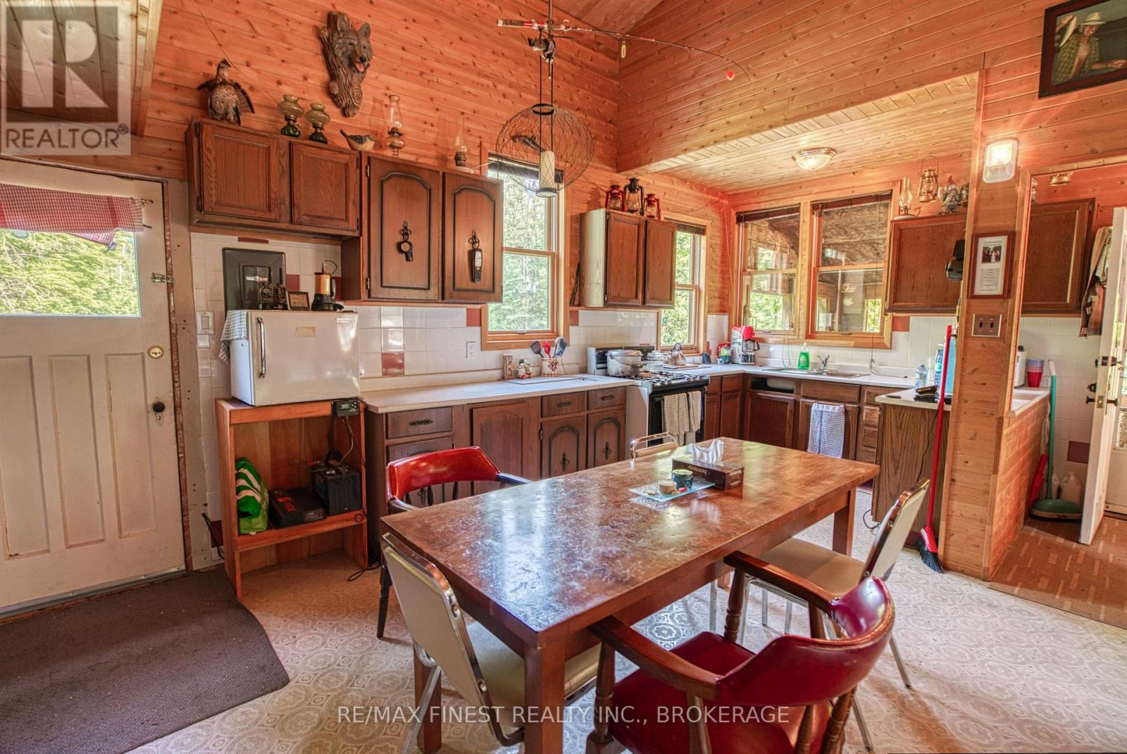 E 1/2 Lot 22 Concession 9 Palmerston, North Frontenac, Ontario  K0H 2J0 - Photo 4 - X12439530