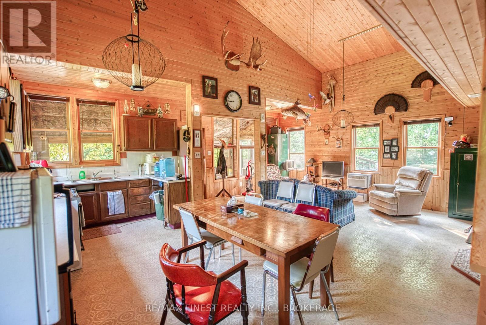 E 1/2 Lot 22 Concession 9 Palmerston, North Frontenac, Ontario  K0H 2J0 - Photo 5 - X12439530