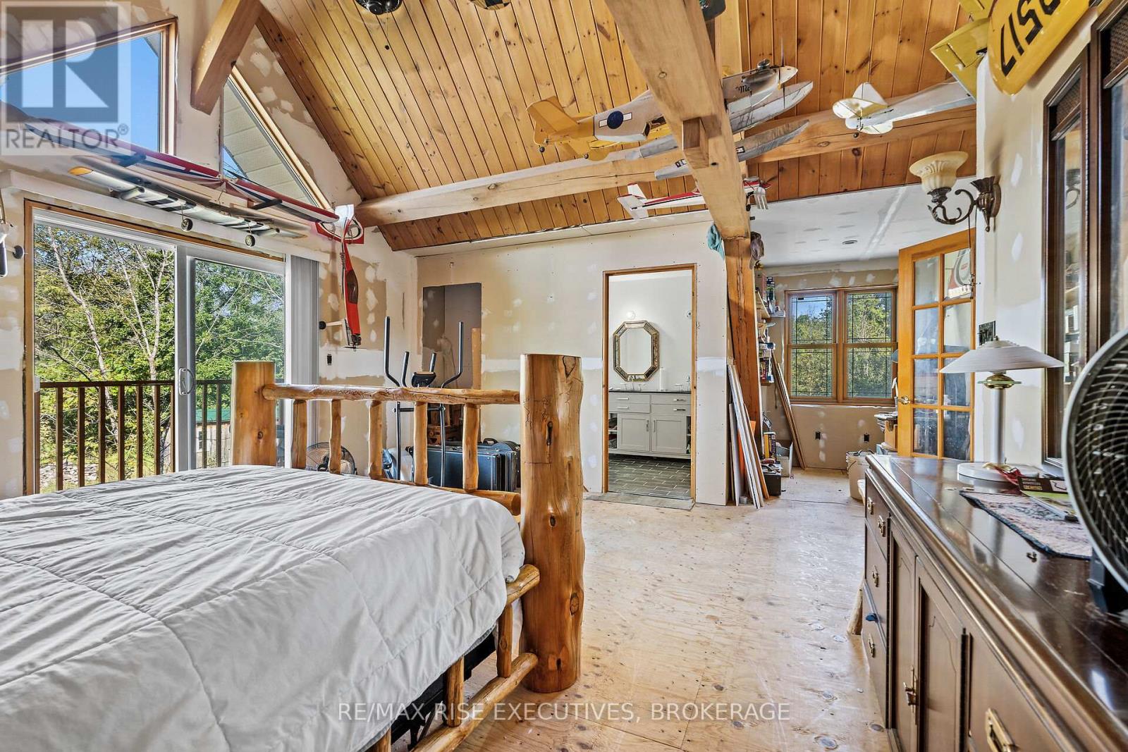 1758 Highway 15, Rideau Lakes, Ontario  K0G 1E0 - Photo 22 - X12439561