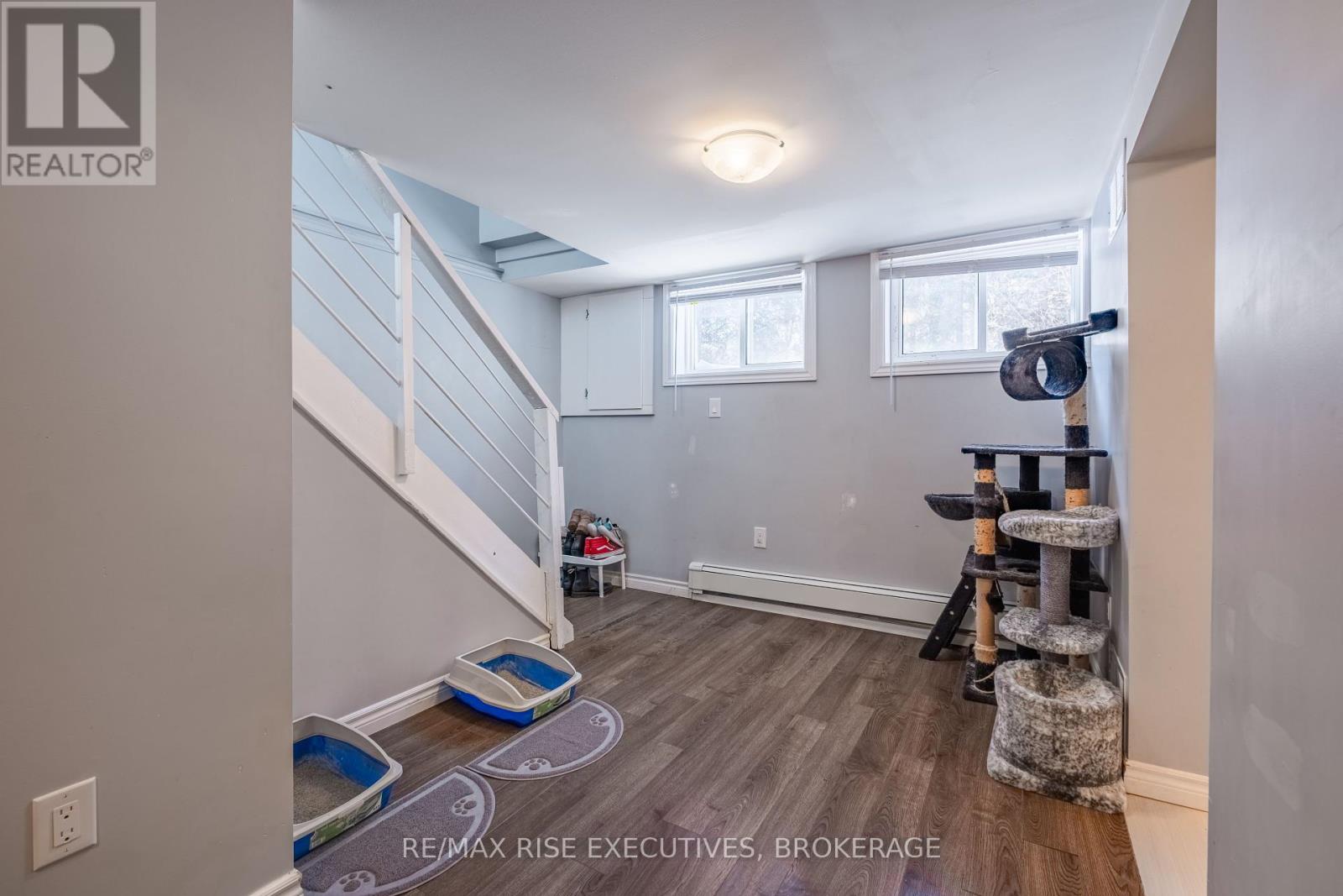 20 Elizabeth Avenue, Kingston, Ontario  K7M 3G8 - Photo 16 - X12439569