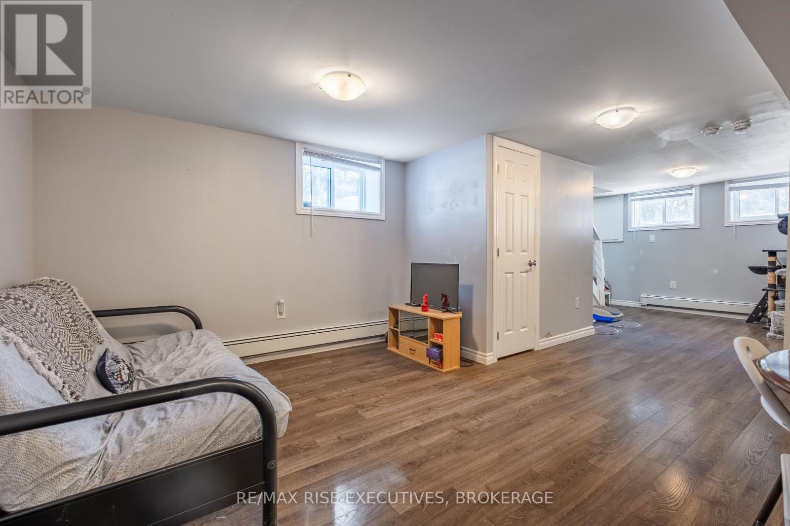 20 Elizabeth Avenue, Kingston, Ontario  K7M 3G8 - Photo 22 - X12439569