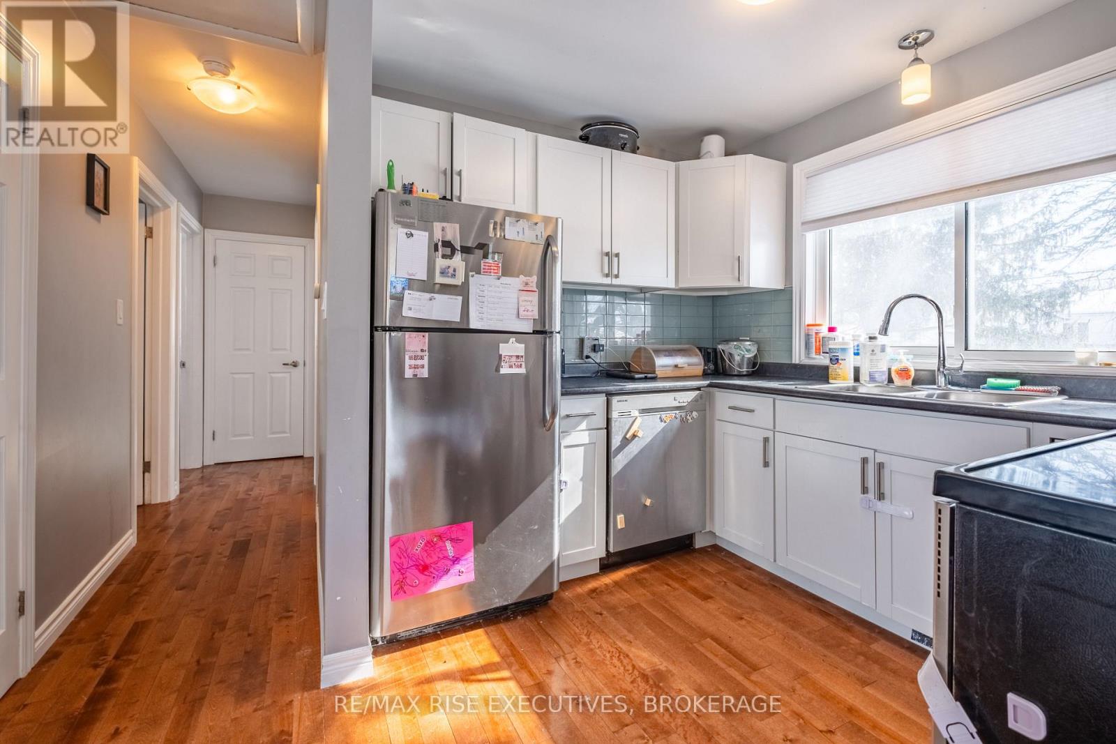 20 Elizabeth Avenue, Kingston, Ontario  K7M 3G8 - Photo 7 - X12439569