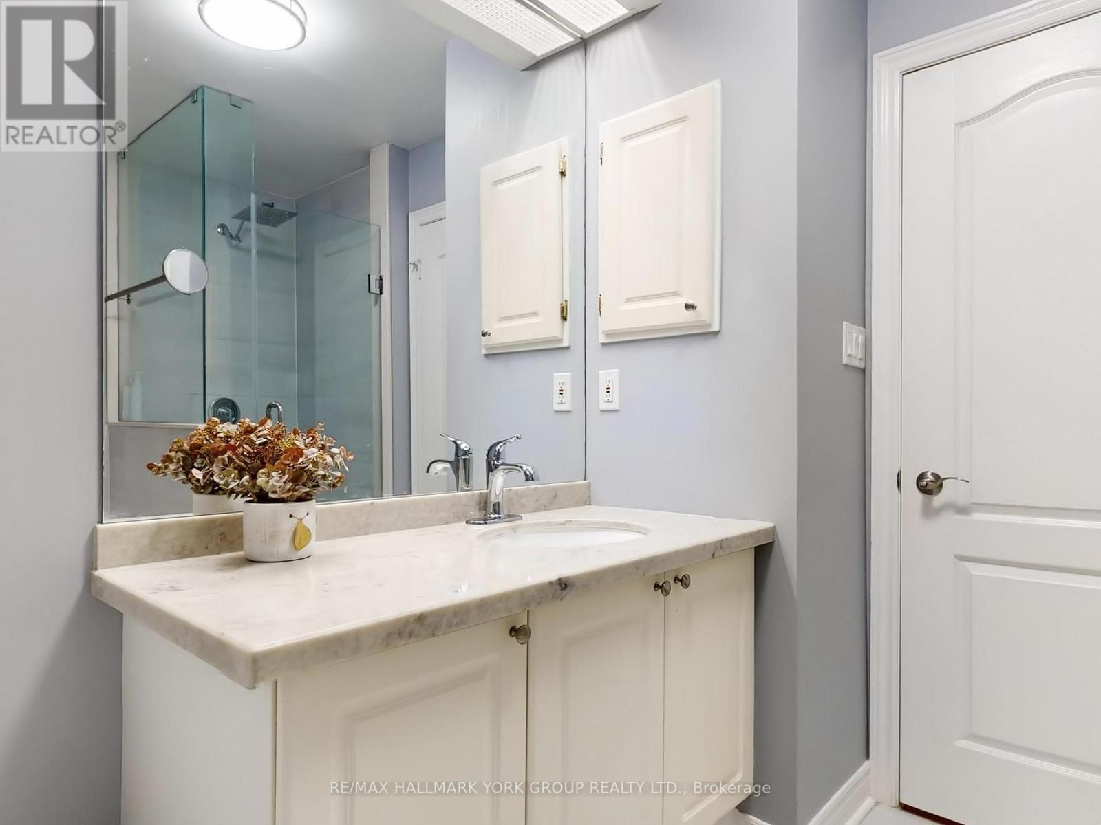 67 - 190 Harding Boulevard W, Richmond Hill, Ontario  L4C 0J9 - Photo 25 - N12439390