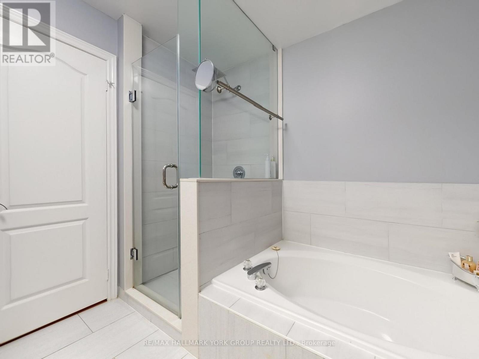 67 - 190 Harding Boulevard W, Richmond Hill, Ontario  L4C 0J9 - Photo 26 - N12439390