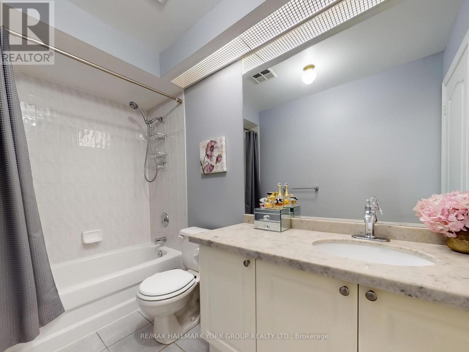 67 - 190 Harding Boulevard W, Richmond Hill, Ontario  L4C 0J9 - Photo 33 - N12439390