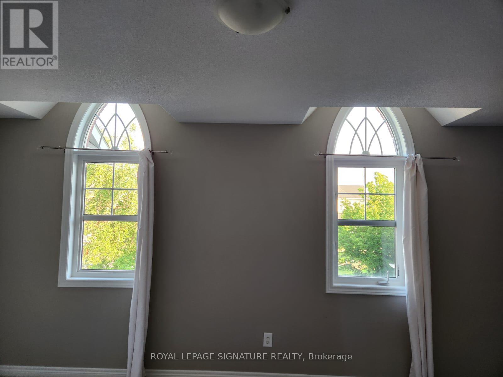 146 Shephard Avenue, New Tecumseth, Ontario  L9R 0J8 - Photo 24 - N12439427