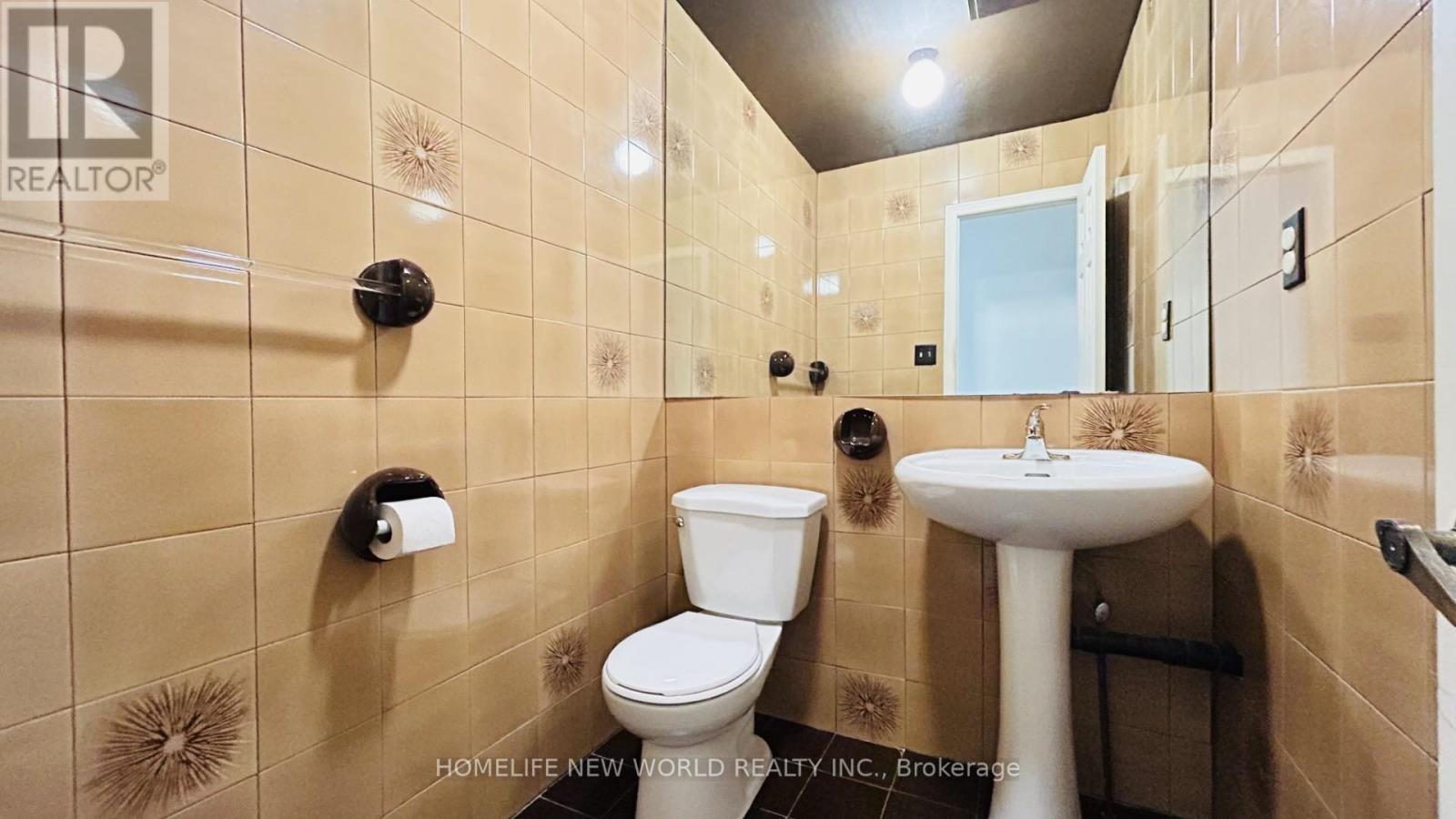 93 Willowbrook Road, Markham, Ontario  L3T 5K7 - Photo 11 - N12439441