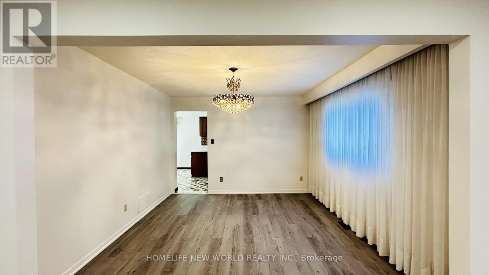 93 Willowbrook Road, Markham, Ontario  L3T 5K7 - Photo 9 - N12439441