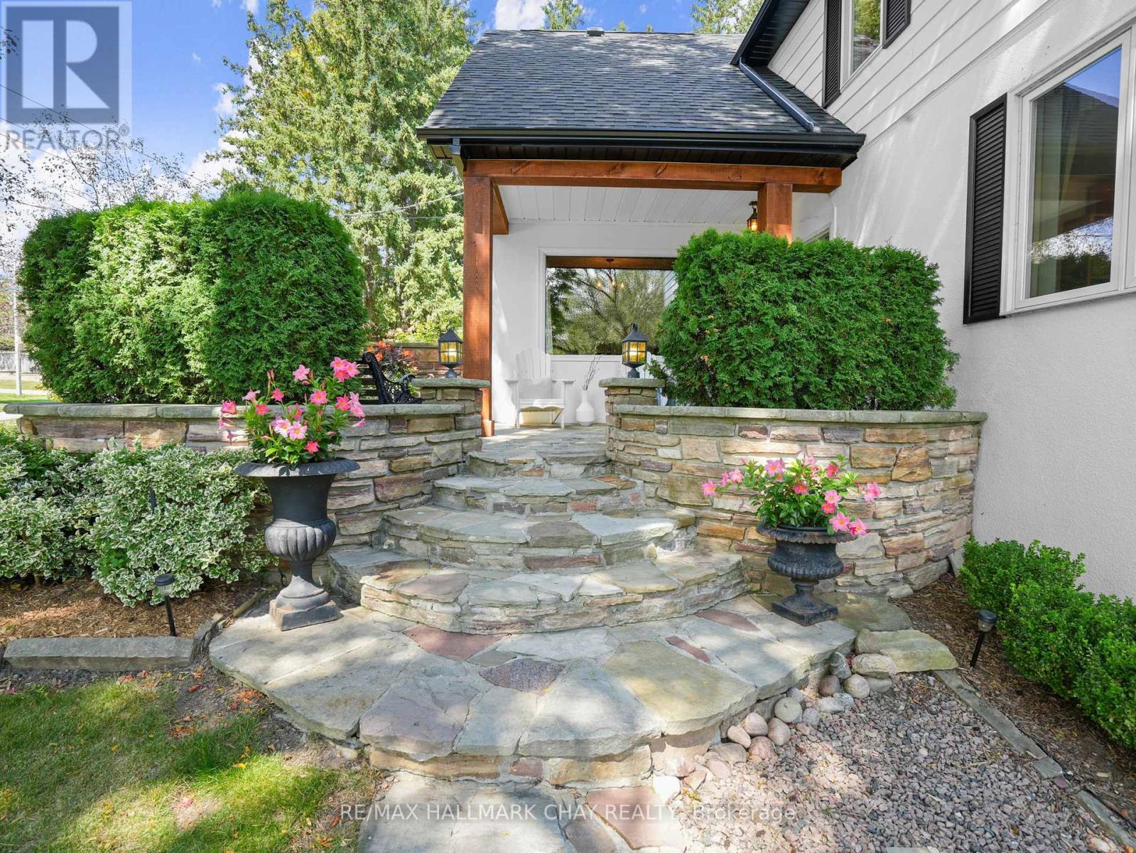 5053 Boyne Street, New Tecumseth, Ontario  L9R 1V2 - Photo 8 - N12439457