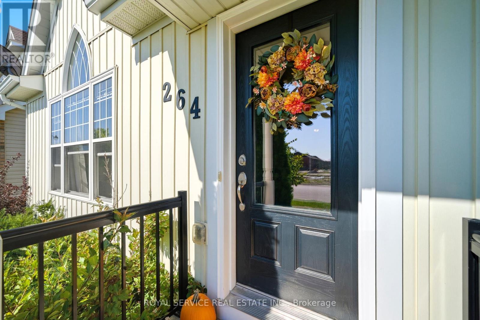 264 Strachan Street, Port Hope, Ontario  L1A 0C8 - Photo 3 - X12439461