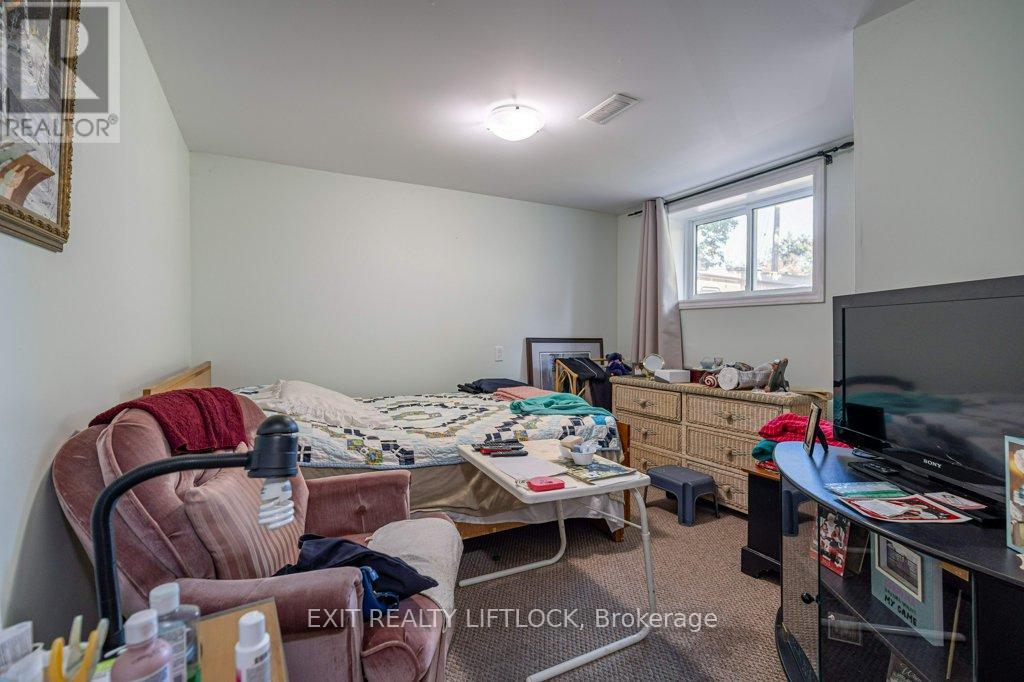 39 Beechwood Drive, Peterborough, Ontario  K9J 1M2 - Photo 19 - X12439499