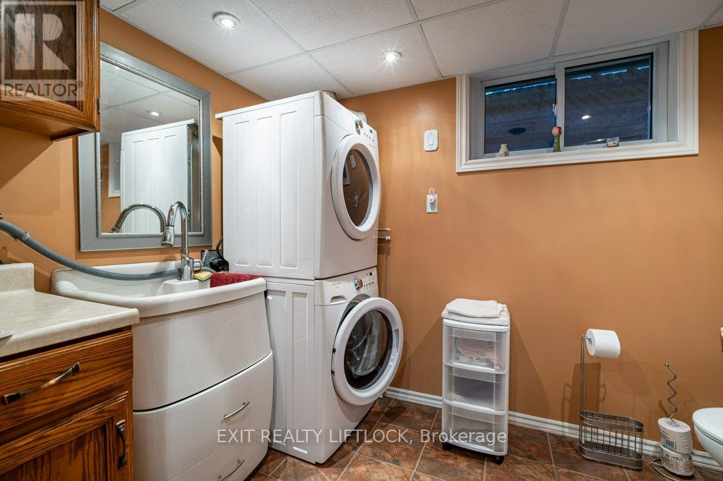 39 Beechwood Drive, Peterborough, Ontario  K9J 1M2 - Photo 20 - X12439499