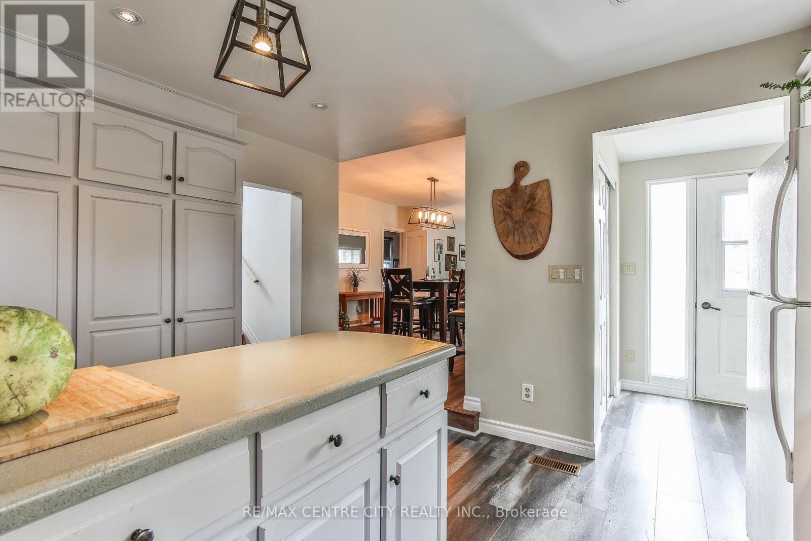 13 Potters Road N, Tillsonburg, Ontario  N4G 2G9 - Photo 13 - X12439497