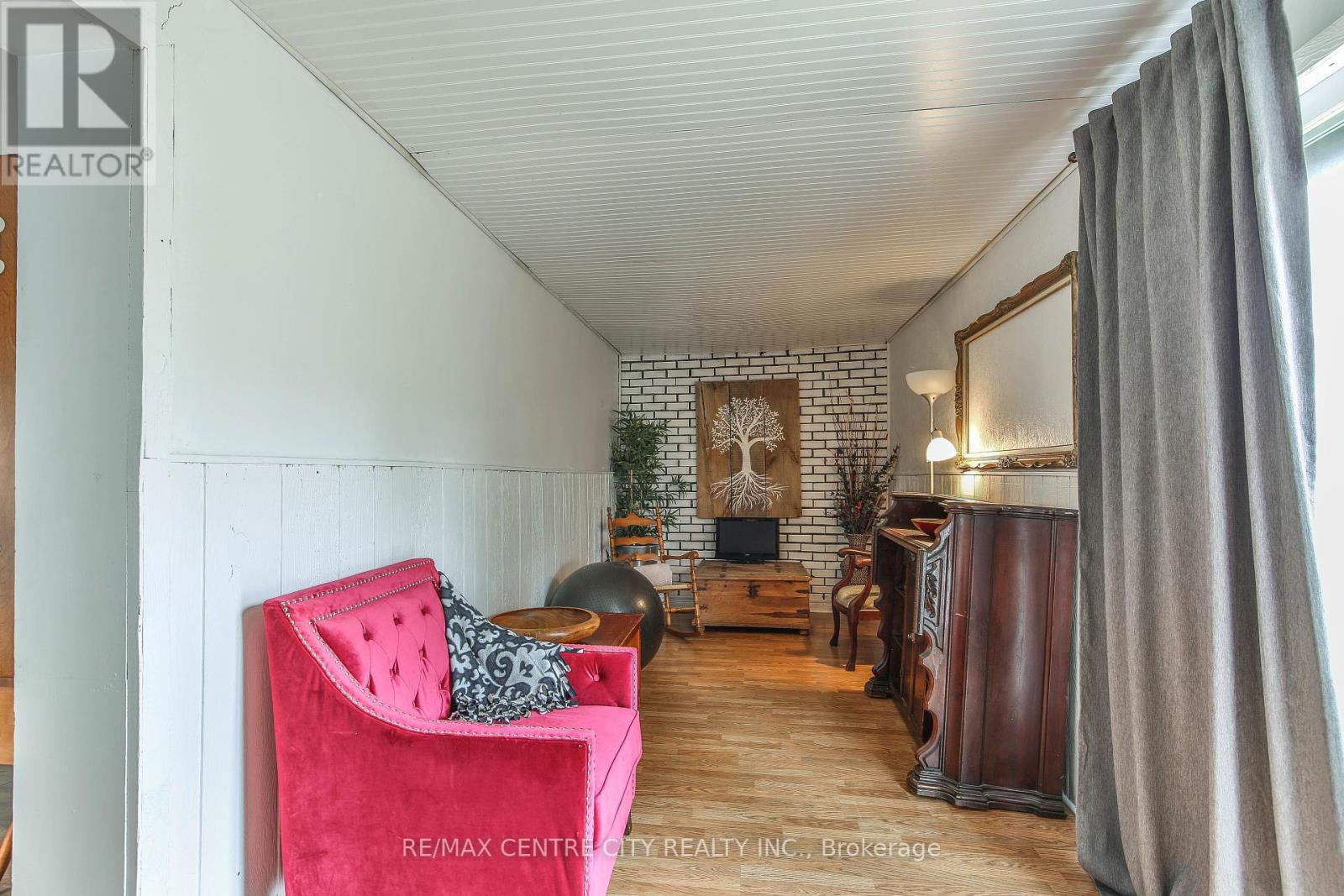 13 Potters Road N, Tillsonburg, Ontario  N4G 2G9 - Photo 20 - X12439497