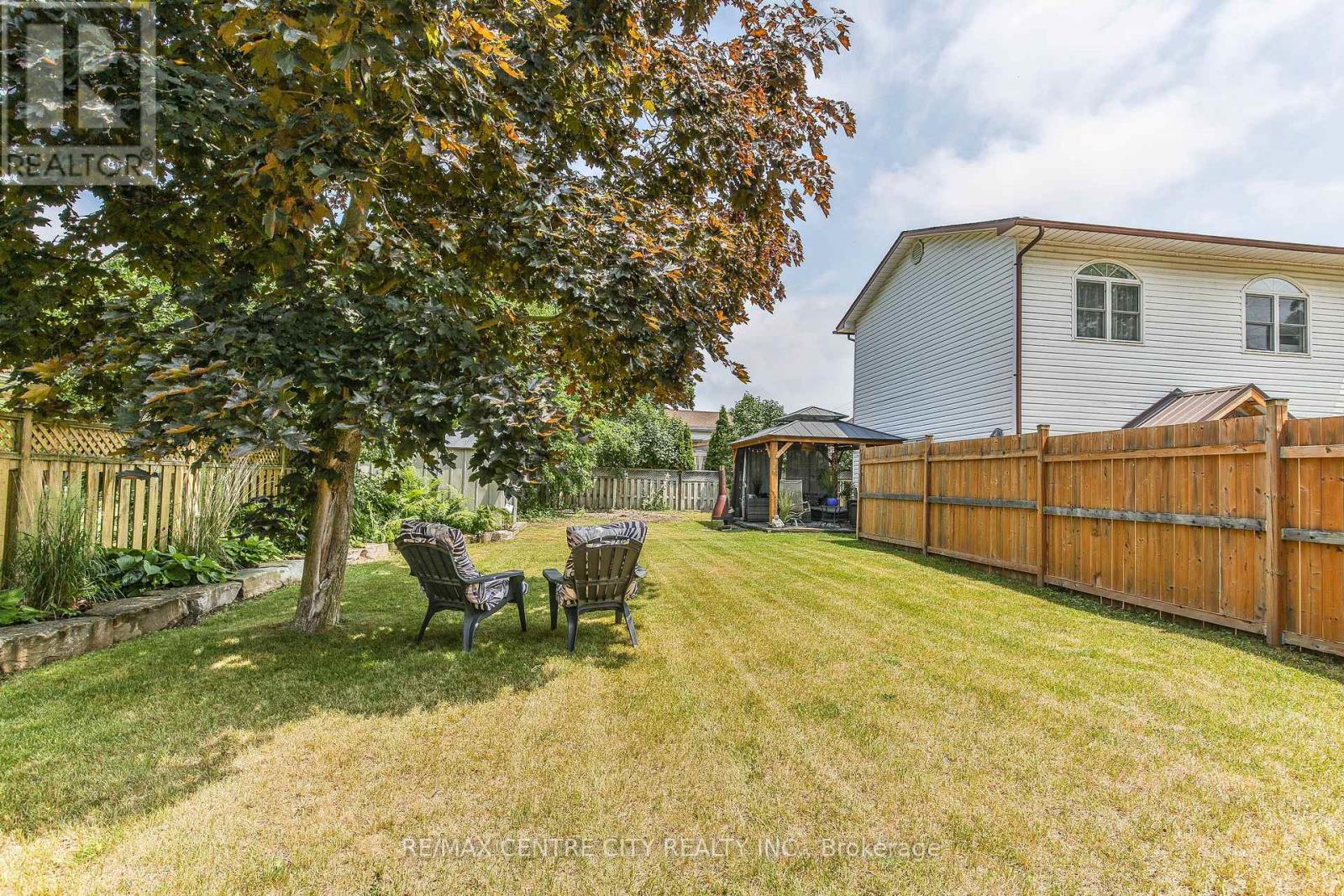 13 Potters Road N, Tillsonburg, Ontario  N4G 2G9 - Photo 42 - X12439497