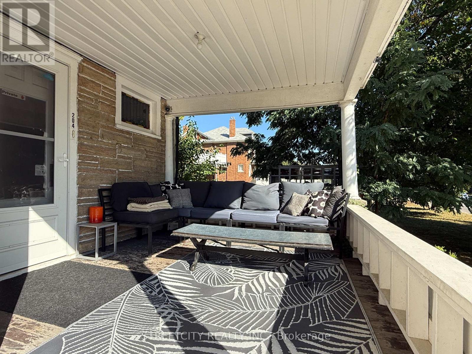 204 London Road, Sarnia, Ontario  N7T 4V5 - Photo 17 - X12439502