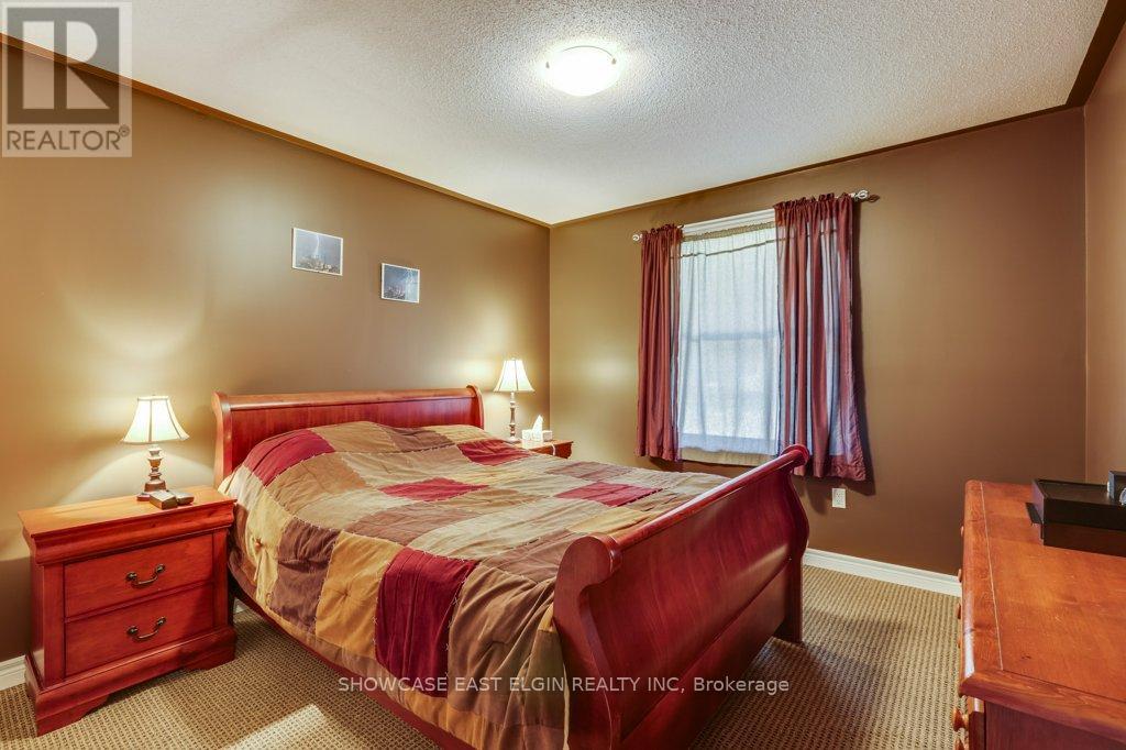 155 Caverly Road, Aylmer, Ontario  N5H 3C4 - Photo 10 - X12439596