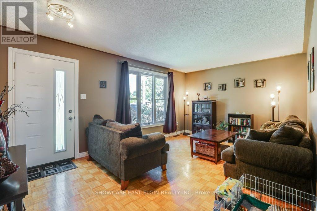 155 Caverly Road, Aylmer, Ontario  N5H 3C4 - Photo 4 - X12439596