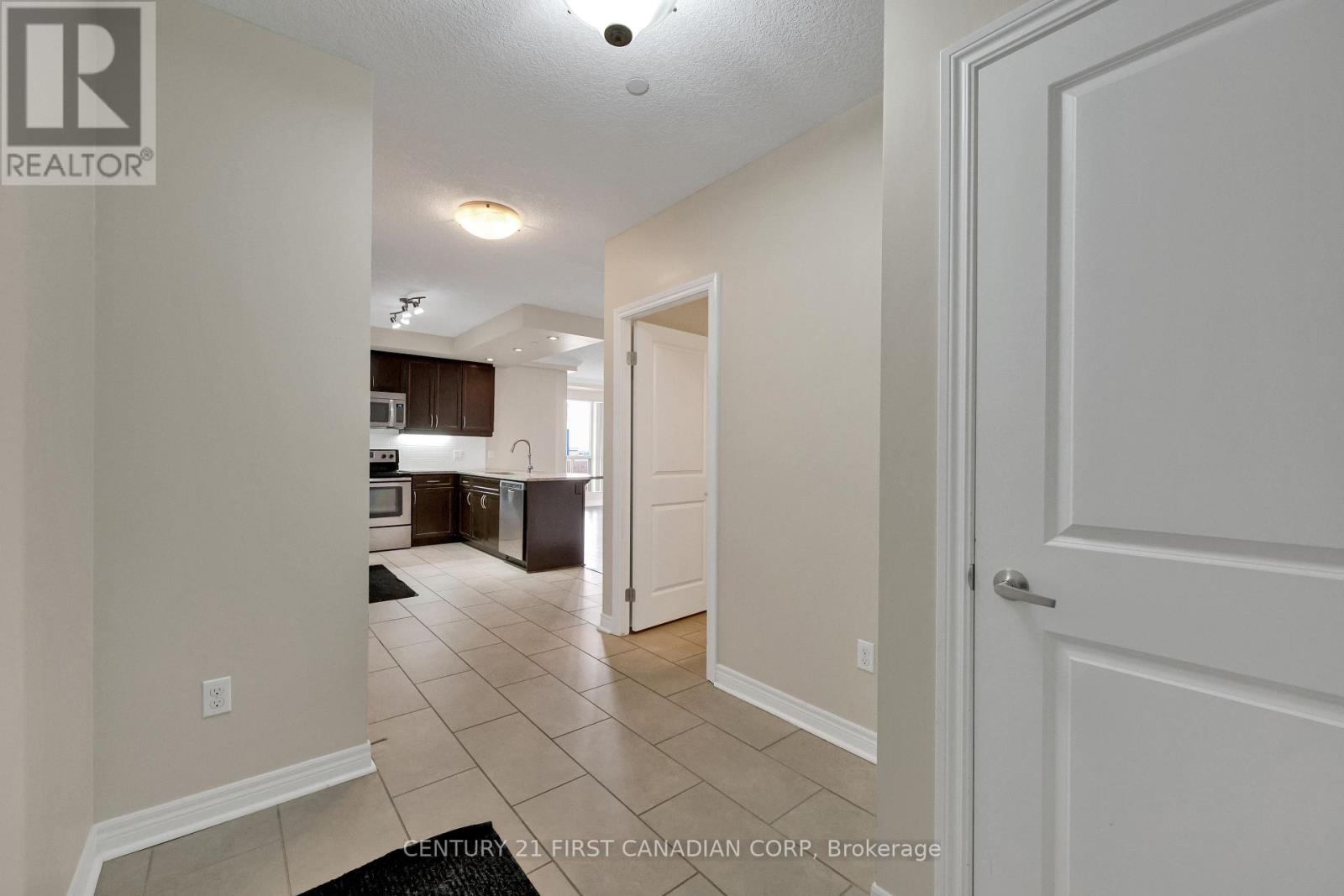 1503 - 330 Ridout Street N, London East, Ontario  N6C 3Z3 - Photo 3 - X12439624
