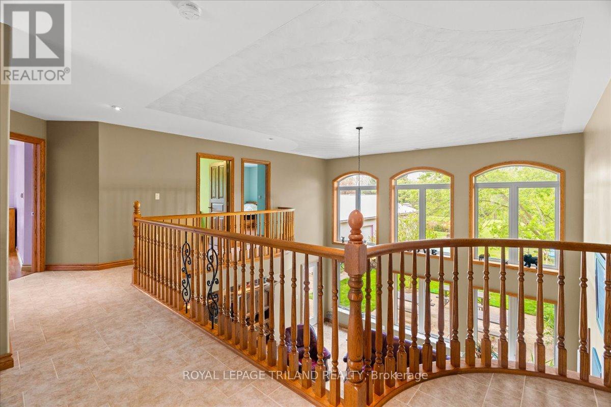 3115 Napperton Drive, Adelaide Metcalfe, Ontario  N7G 3H8 - Photo 22 - X12439638