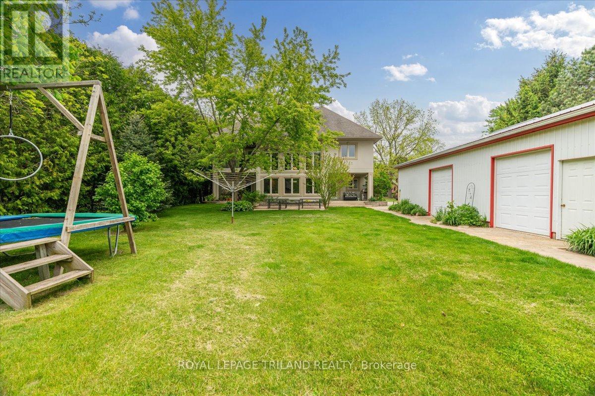 3115 Napperton Drive, Adelaide Metcalfe, Ontario  N7G 3H8 - Photo 9 - X12439638