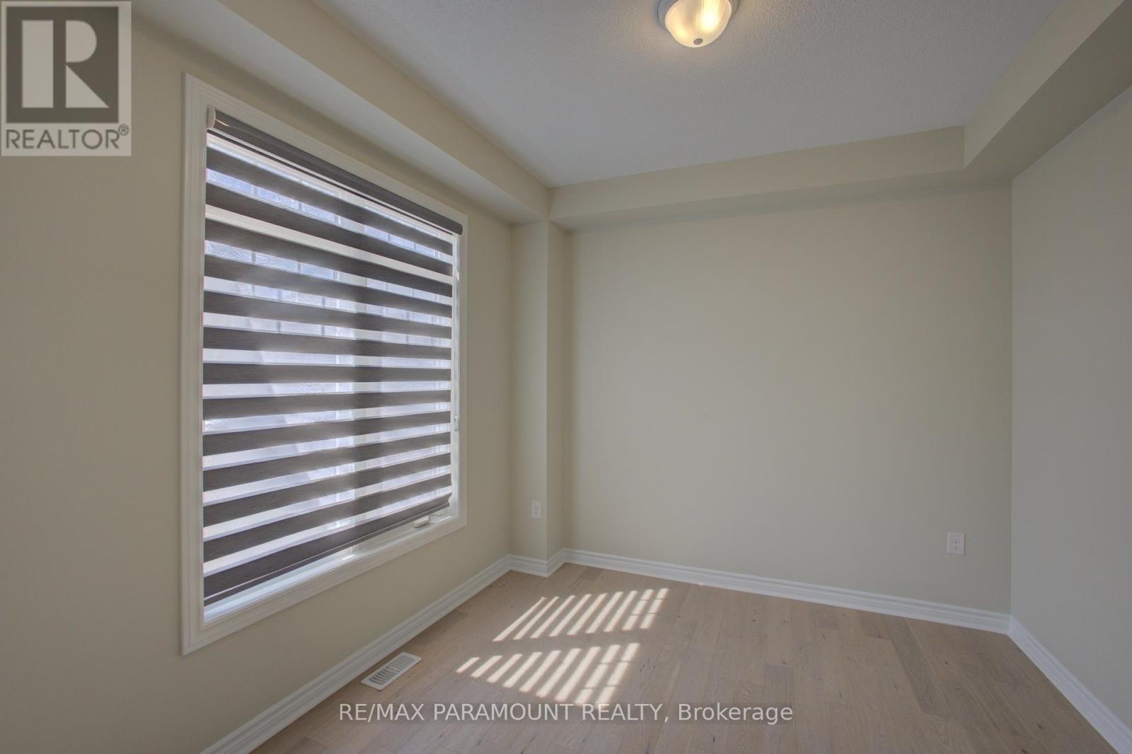 15 Mclean Avenue, Collingwood, Ontario  L9Y 3V2 - Photo 8 - S12439362