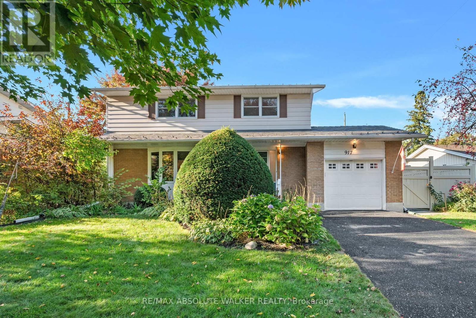 917 Rand Avenue, Ottawa, Ontario  K1V 6X3 - Photo 2 - X12439485